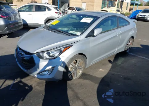 2014 Hyundai Elantra z USA, uszkodzony, nr VIN KMHDH6AH0EU024246